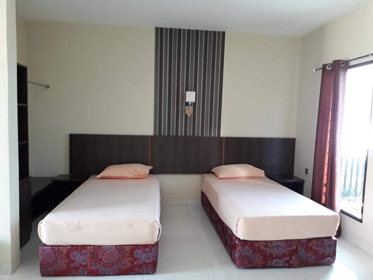 Bukit Kenari Hotel & Restaurant Parepare Esterno foto