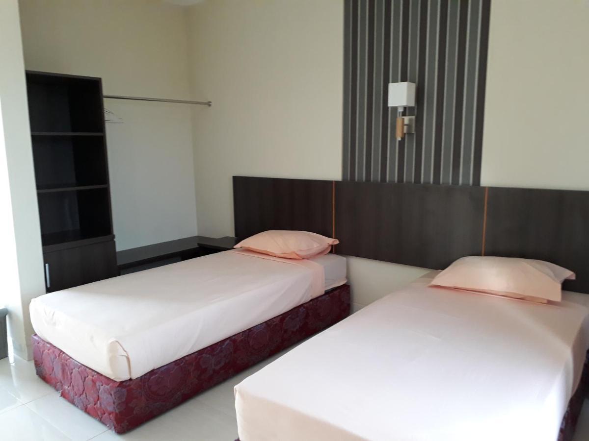 Bukit Kenari Hotel & Restaurant Parepare Esterno foto